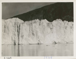 Image of Umiamako Glacier